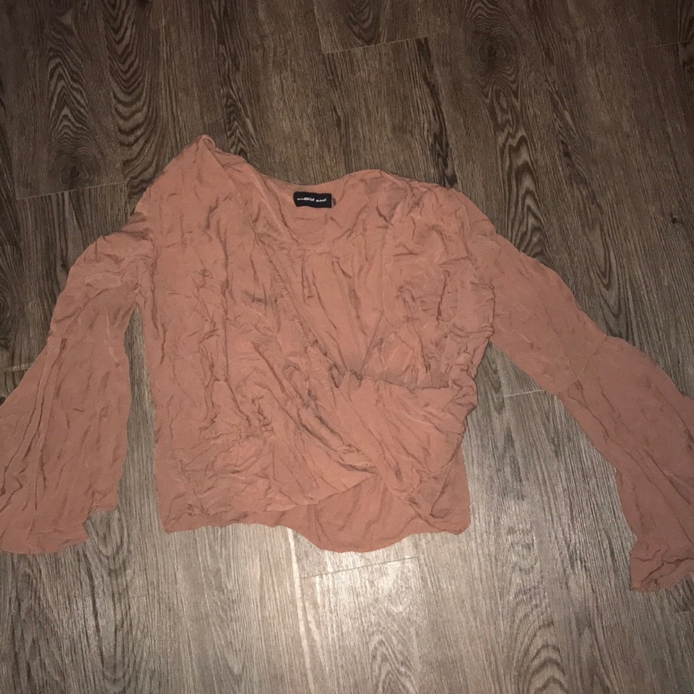 Open wrinkle top
